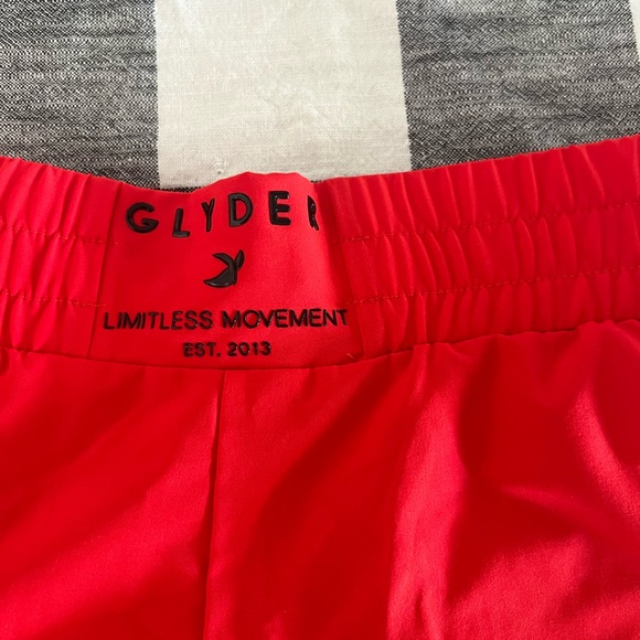 Women’s Glyder workout shorts size large - Picture 2 of 6